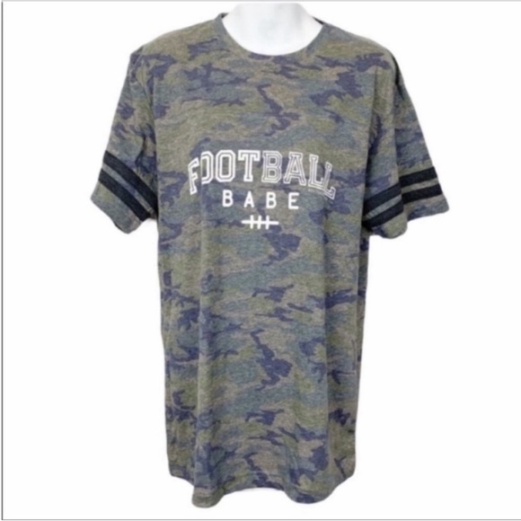 SOUTHERN BLISS CO camo Football Babe t-shirt L - Picture 1 of 6